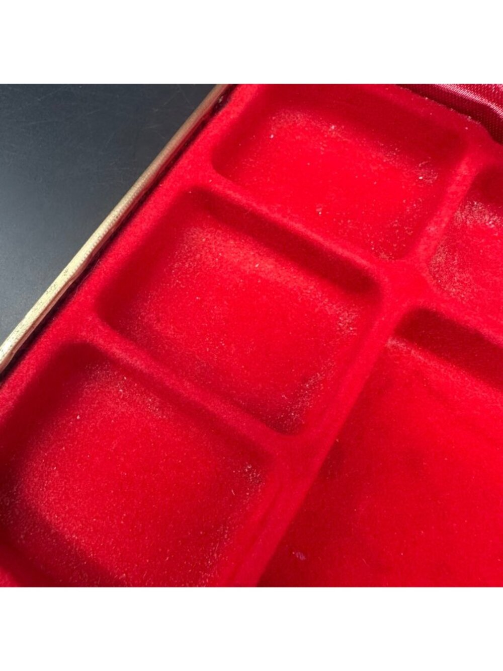 Vintage Jewelry Organizer Holder Clamshell Box 1970s Travel Red Gold Hard Case - Picture 11 of 14